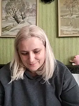 Snapshot of NyushaLollipop chatting on 02/27/26, 11:21 NyushaLollipop online show from 02/27/26, 11:21