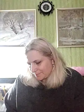 Snapshot of NyushaLollipop chatting on 03/06/26, 04:14 NyushaLollipop online show from 03/06/26, 04:14