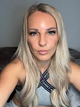 JulieSol online show from 01/17/26, 08:52