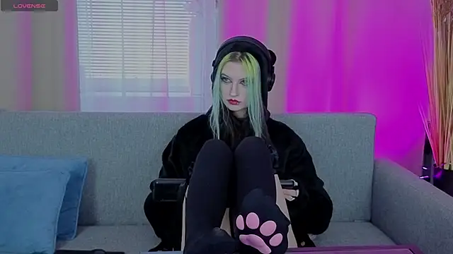 Snapshot of ToxicKittyy chatting on 02/26/26, 02:27 ToxicKittyy online show from 02/26/26, 02:27