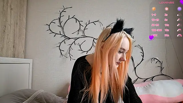 Snapshot of MisaMew chatting on 02/28/26, 08:15 MisaMew online show from 02/28/26, 08:15