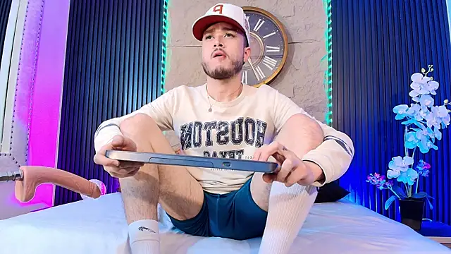 Salvattore Muller online show from 07/25/26, 11:02