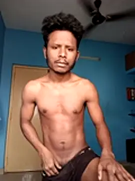 Snapshot of stylee_satheesh chatting on 01/19/26, 08:40 stylee satheesh online show from 01/19/26, 08:40