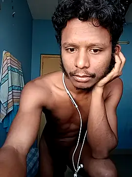 Snapshot of stylee_satheesh chatting on 02/08/26, 04:38 stylee satheesh online show from 02/08/26, 04:38