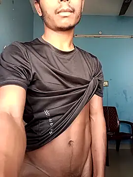 Snapshot of stylee_satheesh chatting on 03/05/26, 03:57 stylee satheesh online show from 03/05/26, 03:57