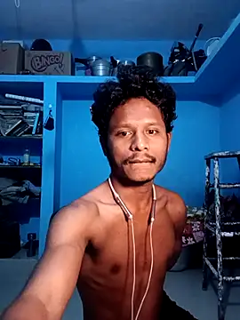 Snapshot of stylee_satheesh chatting on 03/10/26, 05:40 stylee satheesh online show from 03/10/26, 05:40