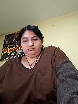 Snapshot of LauraHorny69 chatting on 03/27/26, 07:13 LauraHorny69 online show from 03/27/26, 07:13