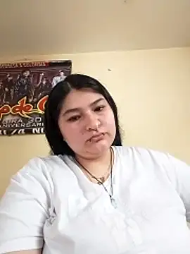 Snapshot of LauraHorny69 chatting on 04/13/26, 03:50 LauraHorny69 online show from 04/13/26, 03:50