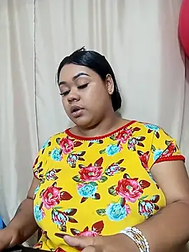 Snapshot of cami__sexy chatting on 02/06/26, 02:38 cami sexy online show from 02/06/26, 02:38