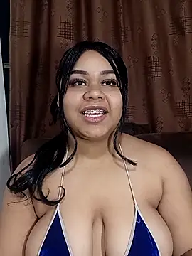 Snapshot of cami__sexy chatting on 03/31/26, 03:41 cami sexy online show from 03/31/26, 03:41