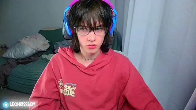 LeonBoykisser online show from 06/26/26, 05:28