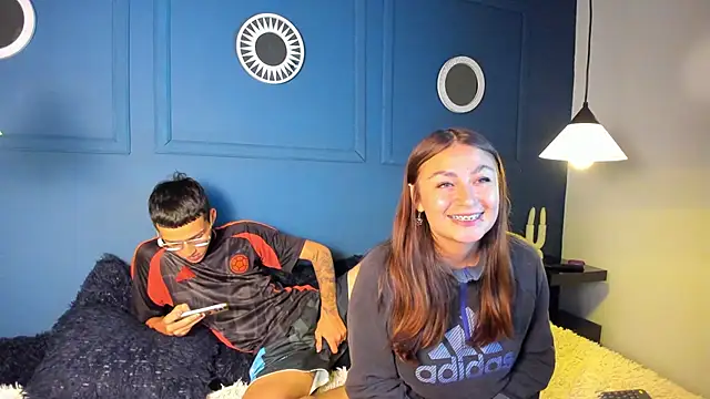 Snapshot of Iconic_souls chatting on 02/25/26, 03:49 Iconic souls online show from 02/25/26, 03:49