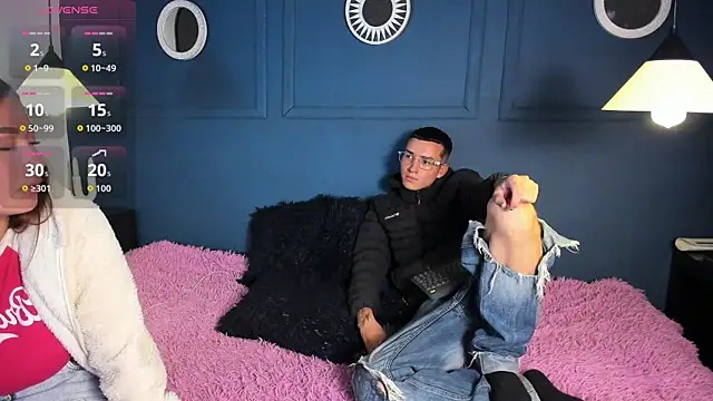 Snapshot of Iconic_souls chatting on 03/16/26, 07:40 Iconic souls online show from 03/16/26, 07:40