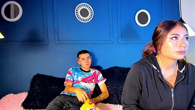 Snapshot of Iconic_souls chatting on 03/26/26, 03:45 Iconic souls online show from 03/26/26, 03:45