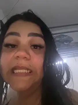 MorenaCariok online show from 05/01/26, 12:37