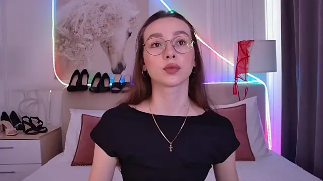 Emily Simon online show from 07/04/26, 05:02