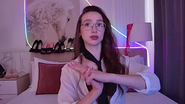 Emily Simon online show from 07/31/26, 05:07
