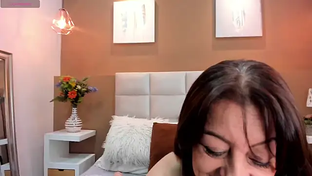 roxanamilf  online show from 06/30/26, 01:12