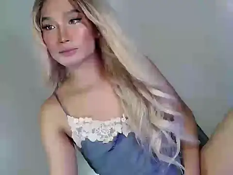 touch my body1 online show from 06/15/26, 04:25