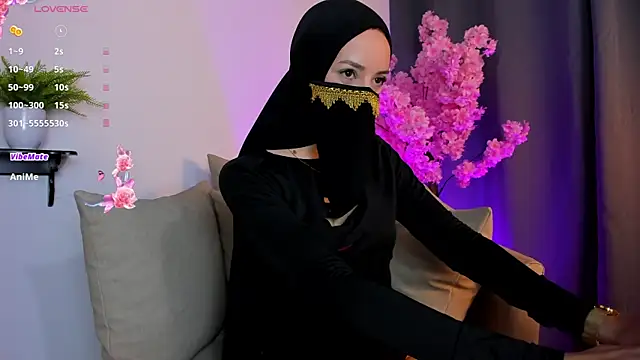 Snapshot of dolunay_farah chatting on 01/14/26, 11:49 dolunay farah online show from 01/14/26, 11:49