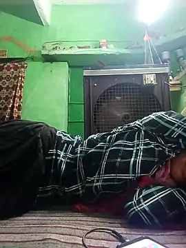 Snapshot of priyasharma899 chatting on 04/08/26, 04:51 priyasharma899 online show from 04/08/26, 04:51