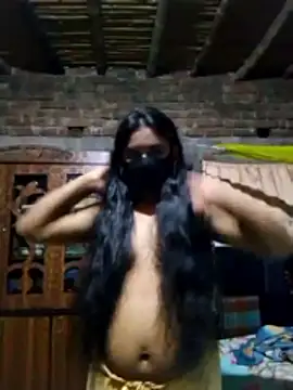 Snapshot of Hot_Sweeti chatting on 04/14/26, 01:17 Hot Sweeti online show from 04/14/26, 01:17