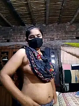Snapshot of Hot_Sweeti chatting on 04/21/26, 10:12 Hot Sweeti online show from 04/21/26, 10:12