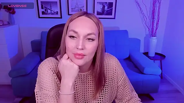 EvieMagical online show from 05/07/26, 01:16