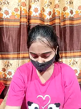 Snapshot of Red-Bird2 chatting on 02/17/26, 01:57 Red-Bird2 online show from 02/17/26, 01:57