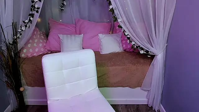 Snapshot of ArielBlis chatting on 03/07/26, 10:56 ArielBlis online show from 03/07/26, 10:56