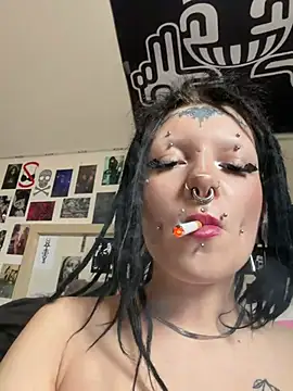 Snapshot of demonLamia chatting on 03/23/26, 01:48 demonLamia online show from 03/23/26, 01:48