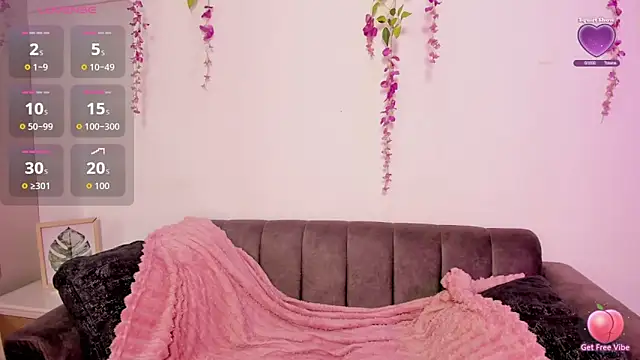 chloe peach  online show from 06/17/26, 01:01