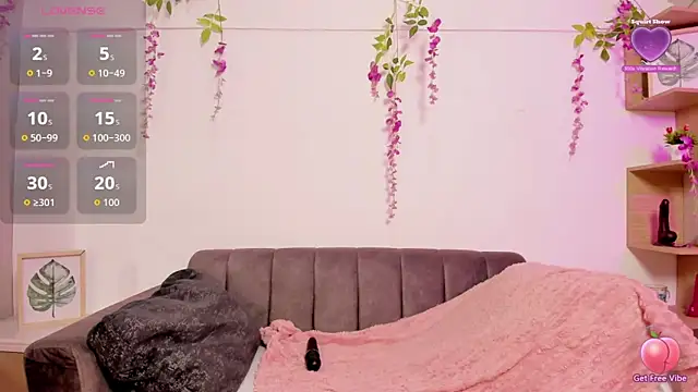 chloe peach  online show from 06/18/26, 01:04