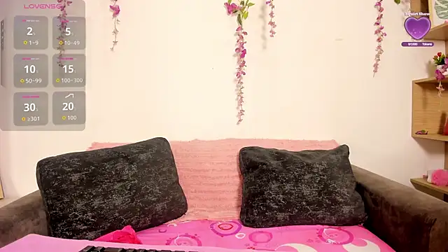 chloe peach  online show from 06/30/26, 01:45