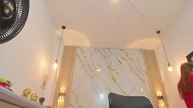 Zoey Taylor07 online show from 05/28/26, 12:02