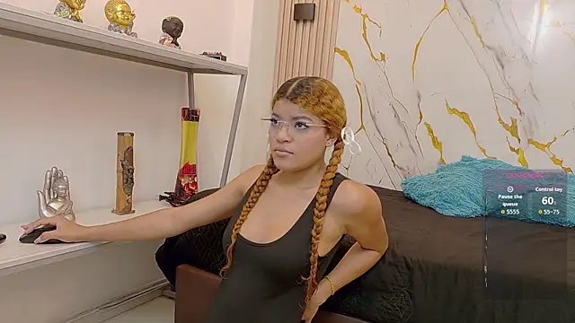 Zoey Taylor07 online show from 06/03/26, 12:52