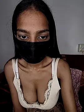 Snapshot of shaily_ji2 chatting on 03/08/26, 04:44 shaily ji2 online show from 03/08/26, 04:44