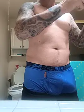 Snapshot of ThickaThuckDick07 chatting on 03/22/26, 05:16 ThickaThuckDick07 online show from 03/22/26, 05:16