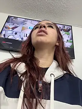 elodie rouge online show from 05/01/26, 11:37