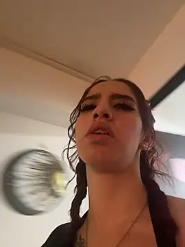 elodie rouge online show from 06/20/26, 11:46