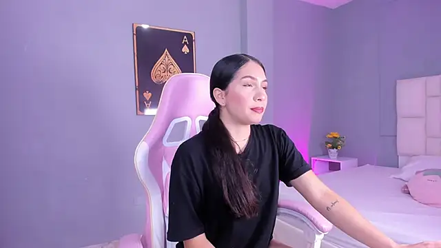 Snapshot of Sofia__Salazar chatting on 02/19/26, 12:23 Sofia Salazar online show from 02/19/26, 12:23