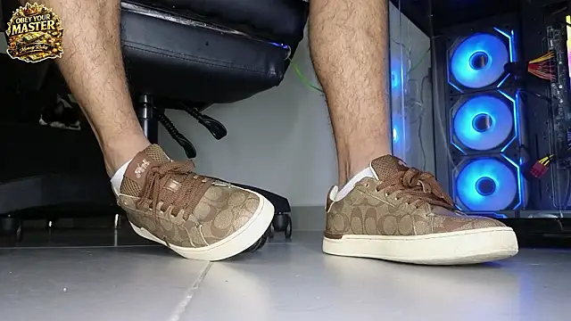 Snapshot of cash_master888 chatting on 03/16/26, 09:52 cash master888 online show from 03/16/26, 09:52