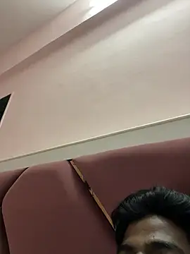 Snapshot of Yourdhiraj chatting on 02/28/26, 06:09 Yourdhiraj online show from 02/28/26, 06:09