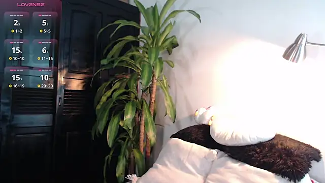 Mia Volkova  online show from 04/29/26, 02:10