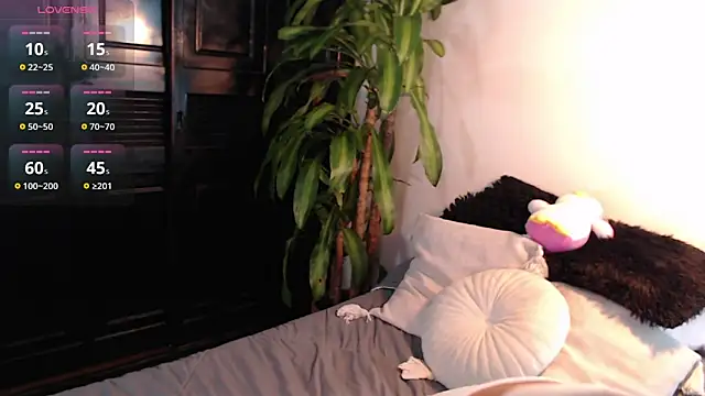 Mia Volkova  online show from 05/02/26, 01:49