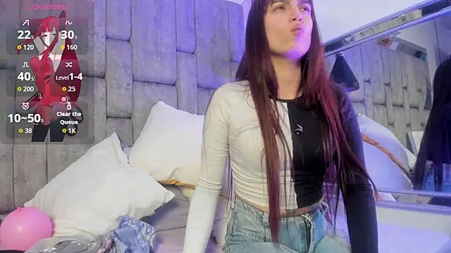 JenniQ69 online show from 06/06/26, 07:40