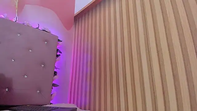 lovely  kiss   online show from 06/27/26, 06:13