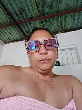 Snapshot of mariacarlota chatting on 07/08/26, 06:45 mariacarlota online show from 07/08/26, 06:45