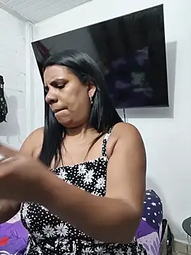 Zeyllyjhonson online show from 03/07/26, 02:25