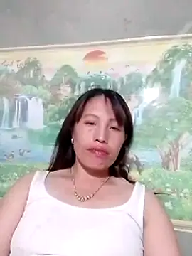 Gummiesu online show from 04/28/26, 11:59